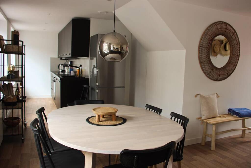 A Stylish Apartment In The Centre Of Town Montreuil  Dış mekan fotoğraf